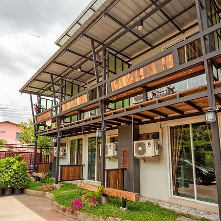 Capital O 1051 Pagoda House Chiang Mai Exterior foto