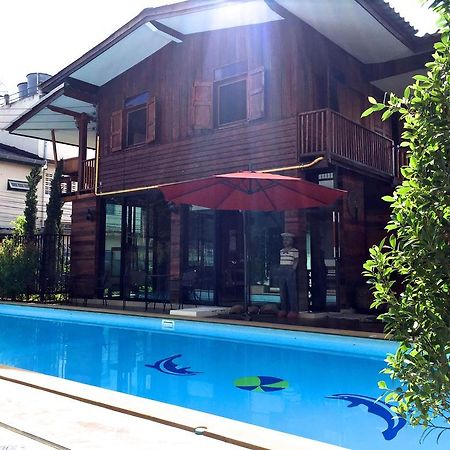 Capital O 1051 Pagoda House Chiang Mai Exterior foto