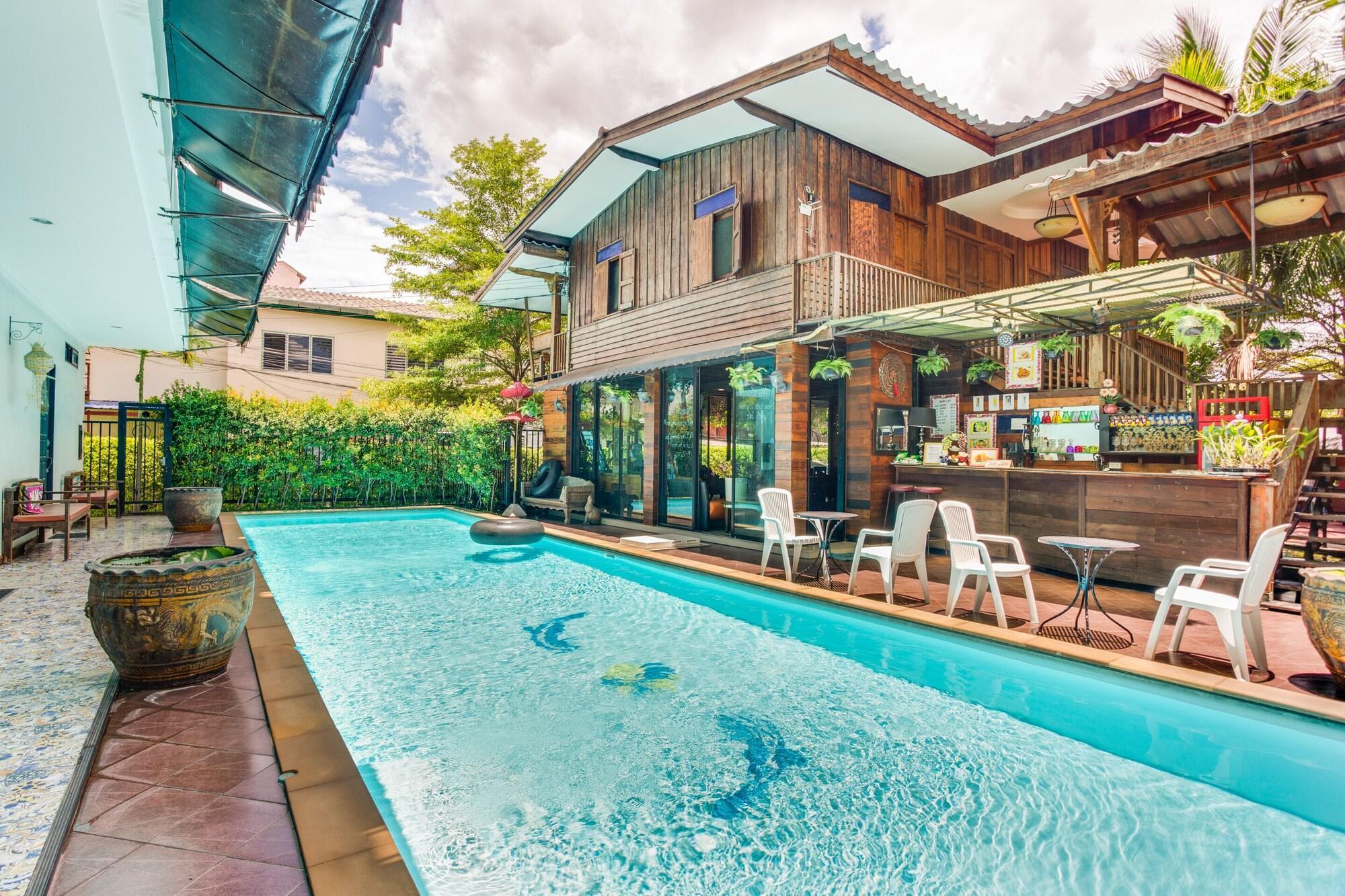Capital O 1051 Pagoda House Chiang Mai Exterior foto