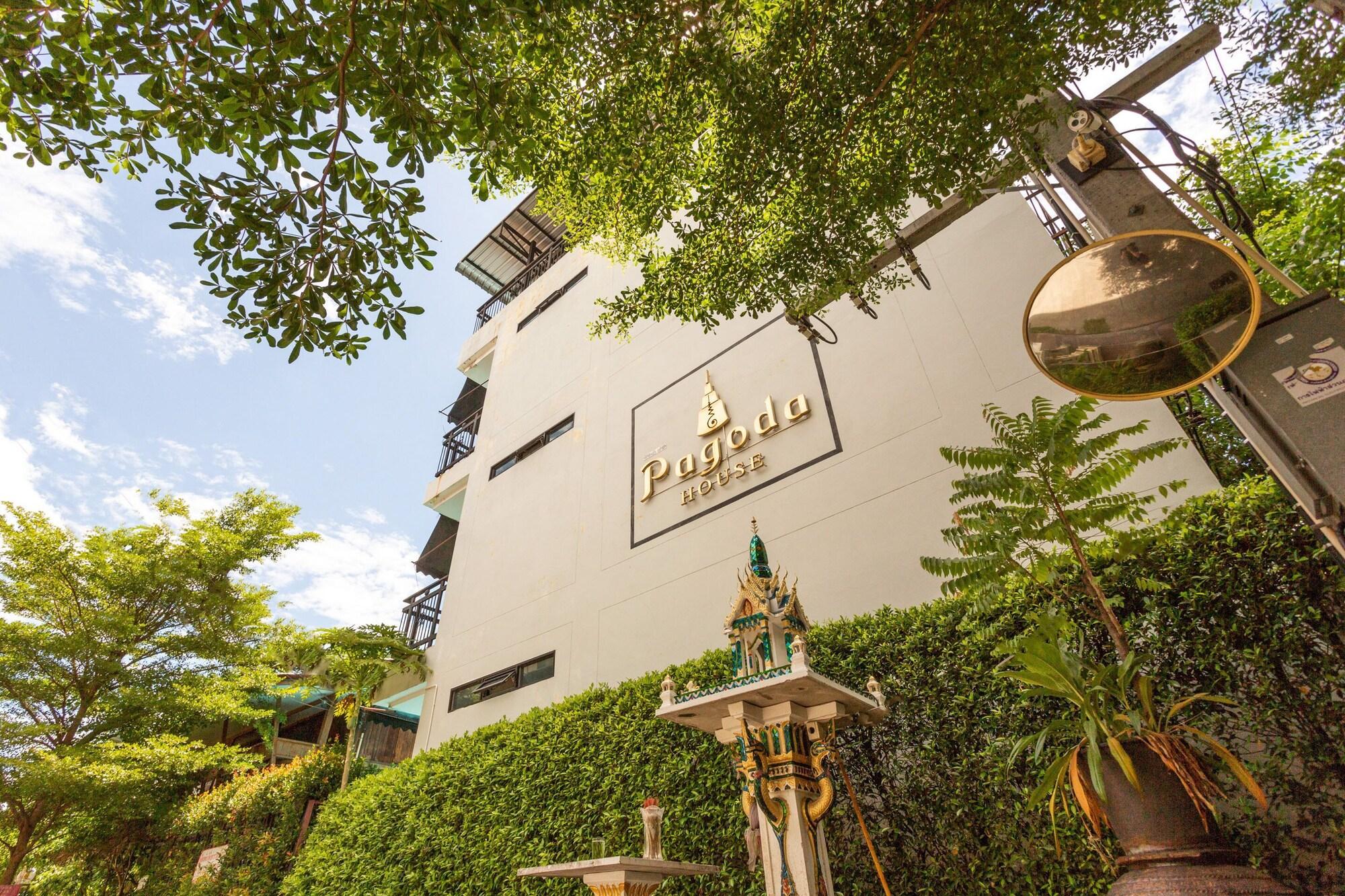 Capital O 1051 Pagoda House Chiang Mai Exterior foto