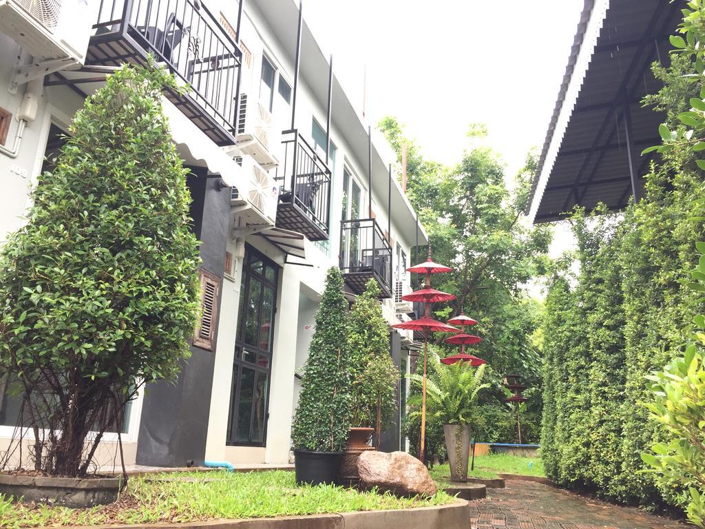 Capital O 1051 Pagoda House Chiang Mai Exterior foto