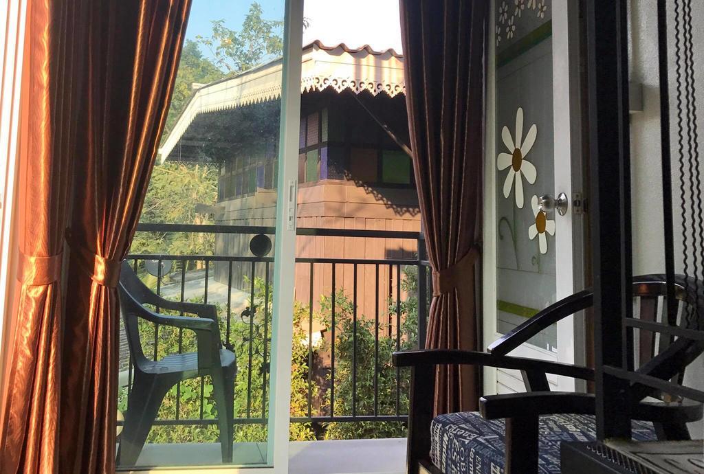 Capital O 1051 Pagoda House Chiang Mai Exterior foto