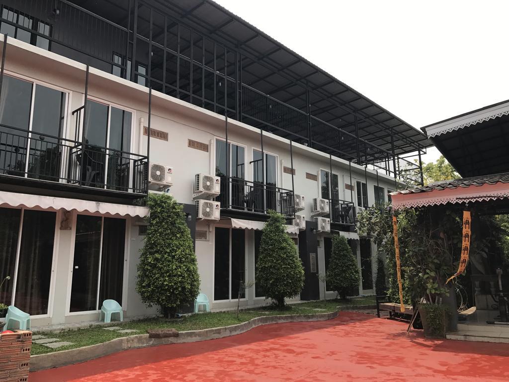 Capital O 1051 Pagoda House Chiang Mai Exterior foto